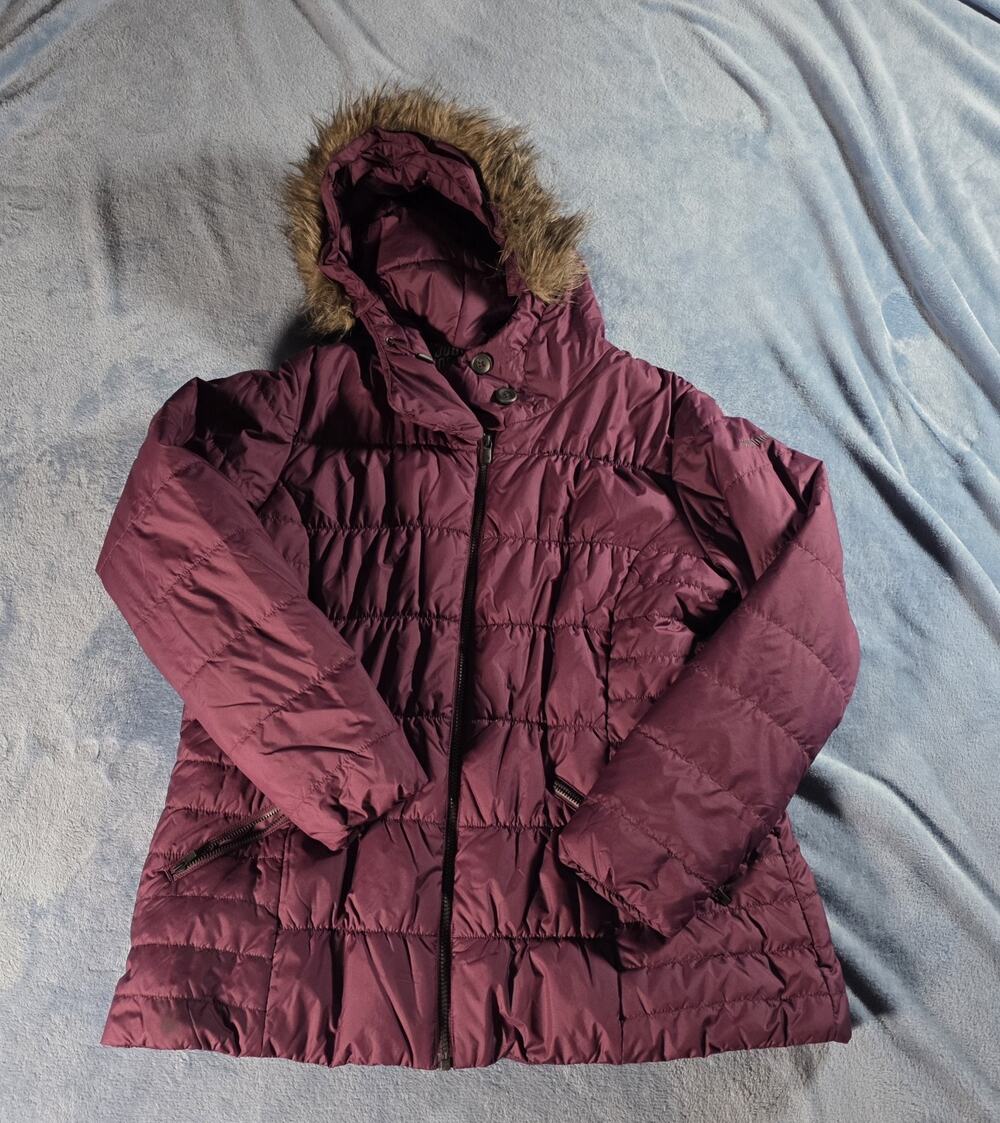 Columbia Women's 1X Sparks Lake Thermal Coil Puffer Jacket....